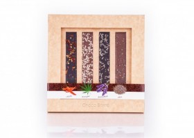 Choco Bonté tabulka čokolád (4 ks plátky) - Hořká čokoláda s chilli a levandulí a Mléčná čokoláda s konopným semínkem a chia semínkem